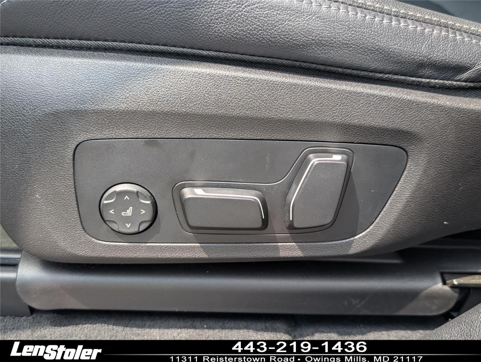 Used 2024 BMW X4 xDrive30i w/ Parking Assistance Package AWD/4WD image 22