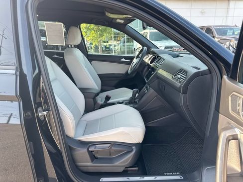 Used 2021 Volkswagen Tiguan SE R-Line AWD/4WD image 15