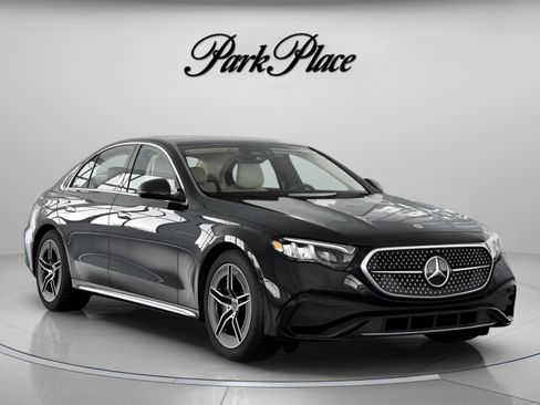 Used 2026 Mercedes-Benz E 450 4MATIC Sedan image 33
