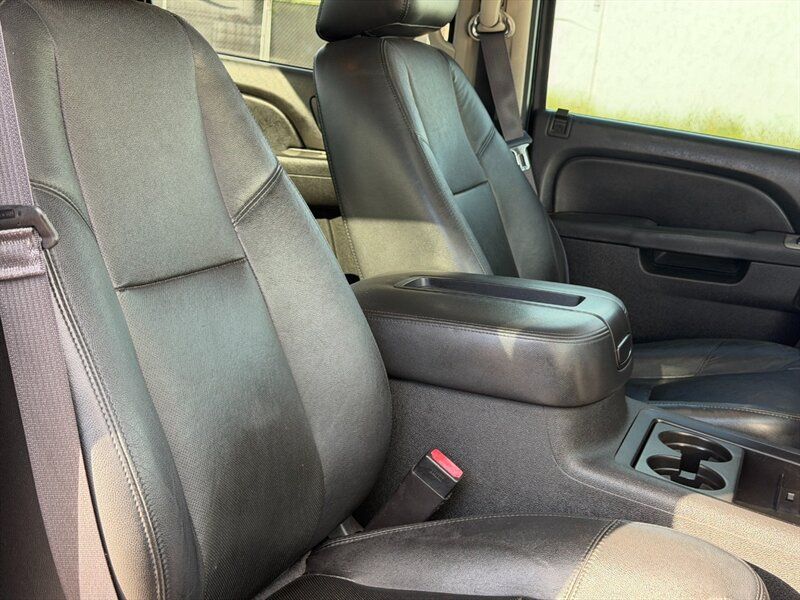 Used 2013 Chevrolet Silverado 3500 LTZ w/ LTZ Plus Package AWD/4WD image 32