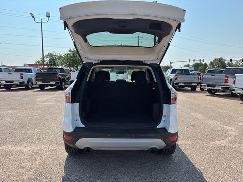 Used 2017 Ford Escape SE AWD/4WD image 8