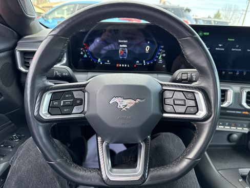Used 2025 Ford Mustang Premium RWD image 17