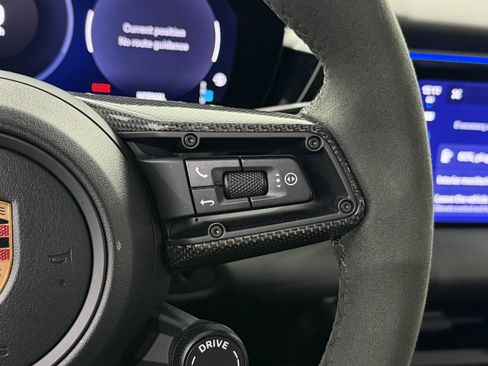 Certified 2025 Porsche Macan 4 Electric image 50