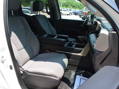 Used 2024 Toyota Tundra SR5 AWD/4WD image 18