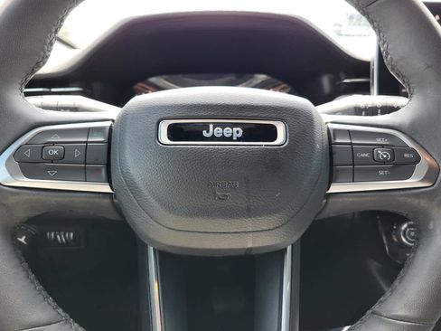 Certified 2024 Jeep Compass Latitude image 17