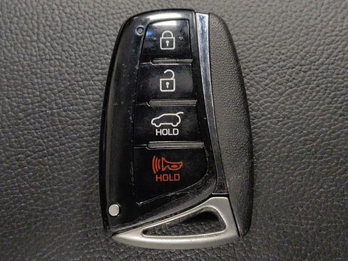 Used 2018 Hyundai Santa Fe Sport w/ 2.4L Tech Package 04 FWD image 32