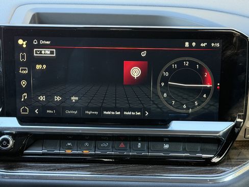 Used 2024 GMC Sierra 1500 Elevation image 9