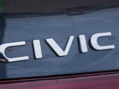 Certified 2025 Honda Civic Sport Touring image 7