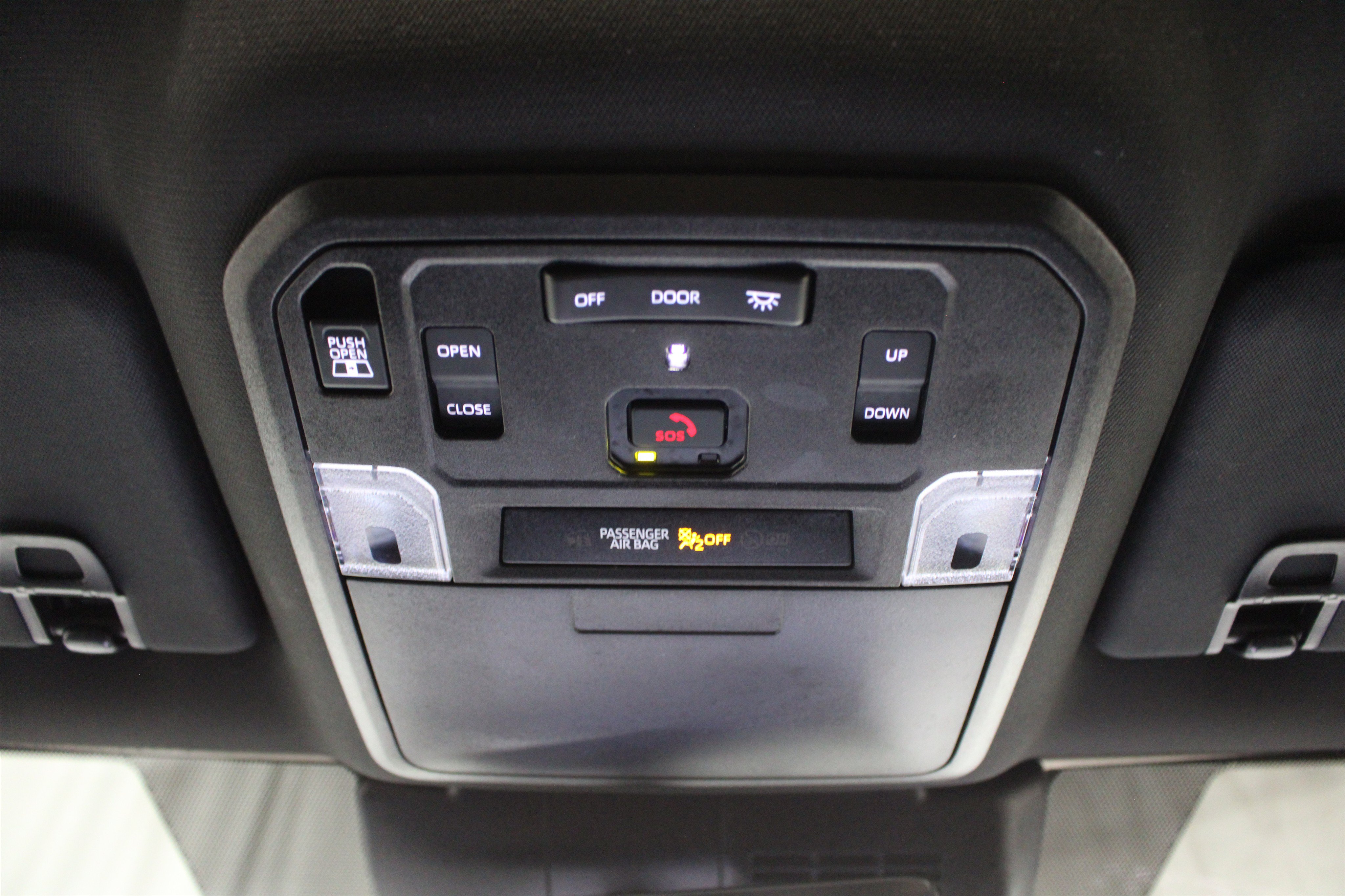 Used 2025 Toyota Tacoma Limited AWD/4WD image 19
