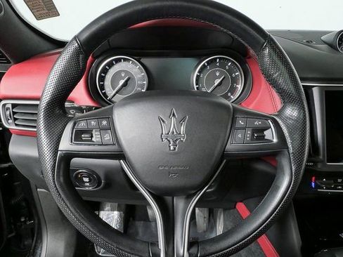 Certified 2022 Maserati Levante GT image 11
