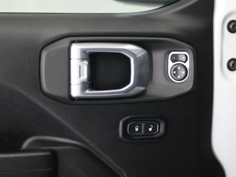 Used 2021 Jeep Gladiator Mojave w/ LED Lighting Group AWD/4WD image 43