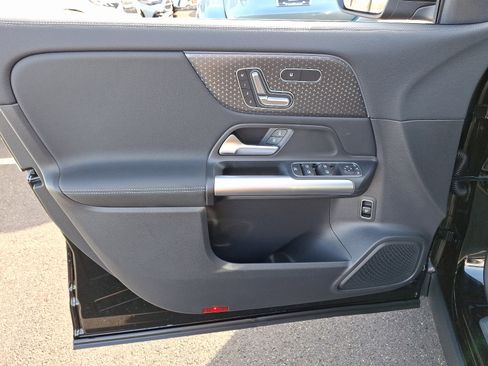 New 2025 Mercedes-Benz GLA 250 4MATIC image 9