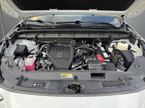 Used 2023 Toyota Highlander XLE AWD/4WD image 20
