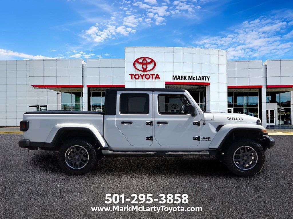 Used 2021 Jeep Gladiator Sport AWD/4WD image 6