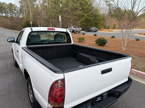 Used 2014 Toyota Tacoma 2WD Regular Cab image 8