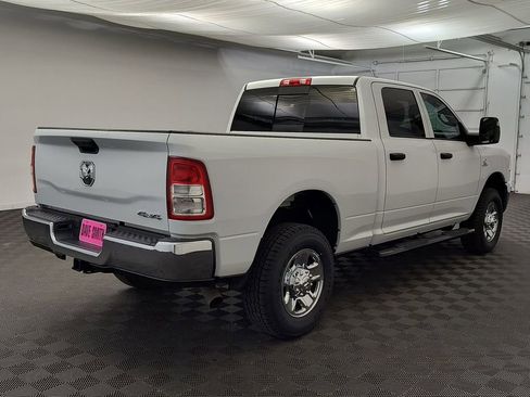 Used 2024 RAM 3500 Tradesman w/ Chrome Appearance Group AWD/4WD image 9