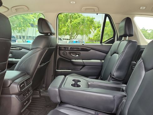 Used 2023 Honda Pilot EX-L image 15
