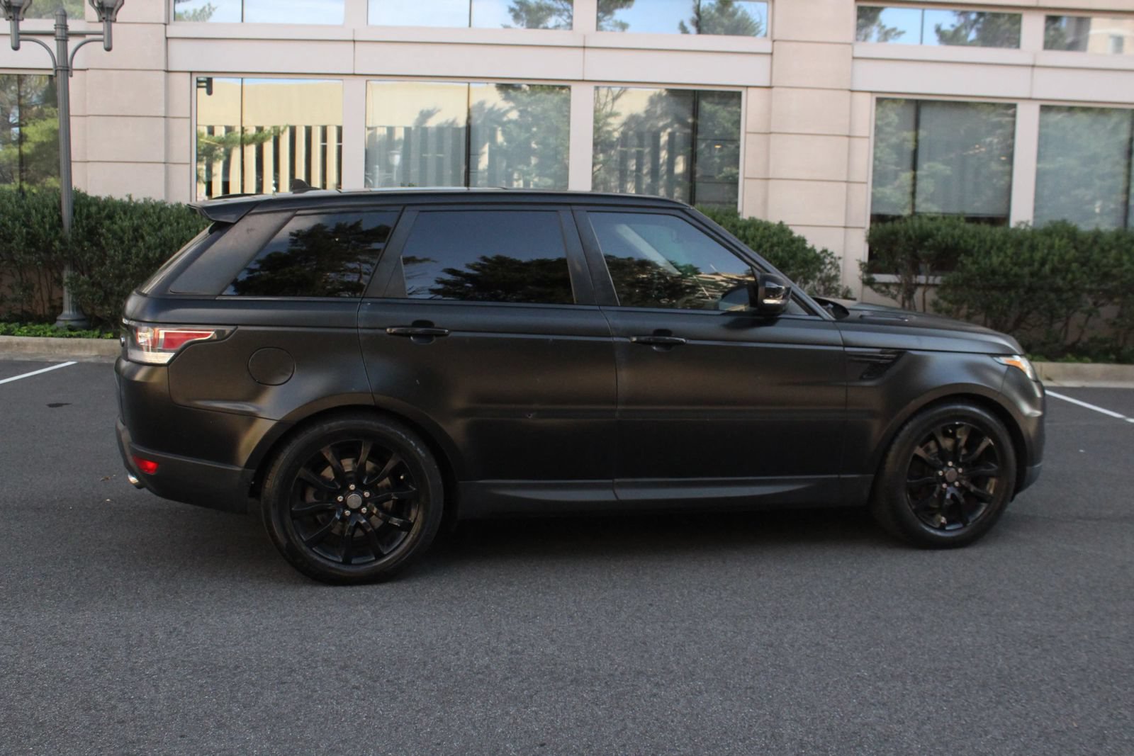Used 2016 Land Rover Range Rover Sport HSE AWD/4WD image 6