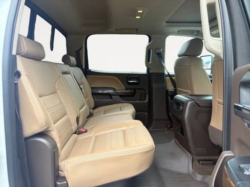 Used 2018 GMC Sierra 3500 Denali w/ Duramax Plus Package image 13