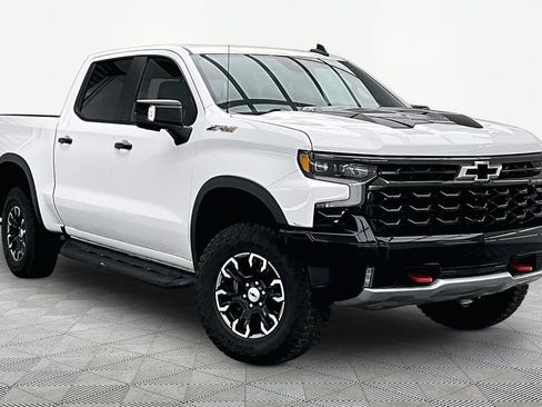 Used 2022 Chevrolet Silverado 1500 ZR2 w/ Technology Package AWD/4WD image 12
