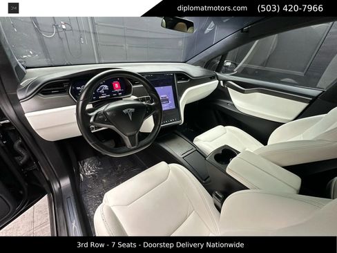 Used 2018 Tesla Model X 100D image 17