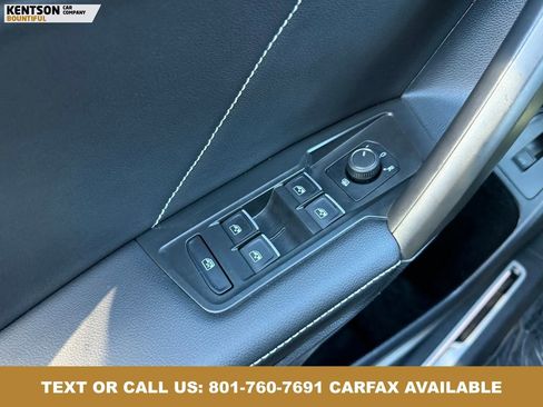 Used 2024 Volkswagen Tiguan SE R-Line AWD/4WD image 19