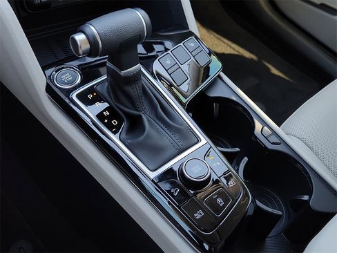 New 2025 Kia Sportage EX w/ Premium Package image 15