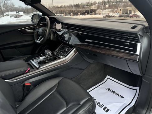 Used 2020 Audi Q8 Premium Plus w/ Premium Plus Package image 12