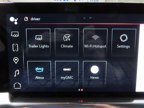 Used 2025 GMC Sierra 1500 Elevation image 17