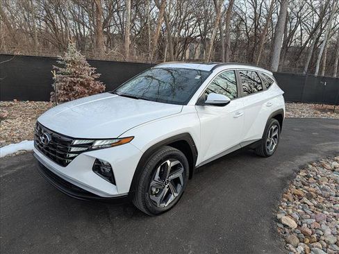 Certified 2024 Hyundai Tucson SEL w/ Convenience Package image 1