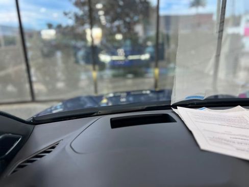 Used 2024 Volkswagen Golf R image 33