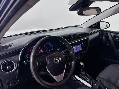 Used 2019 Toyota Corolla L image 9
