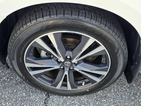 Used 2018 Nissan Pathfinder Platinum w/ Cargo Package FWD image 44