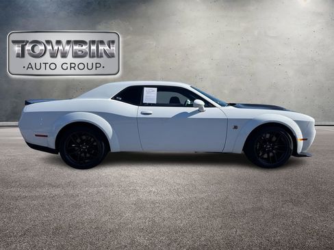 Used 2023 Dodge Challenger R/T Scat Pack RWD image 4