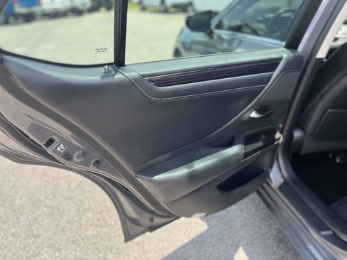Used 2019 Lexus ES 350 w/ Premium Package FWD image 14