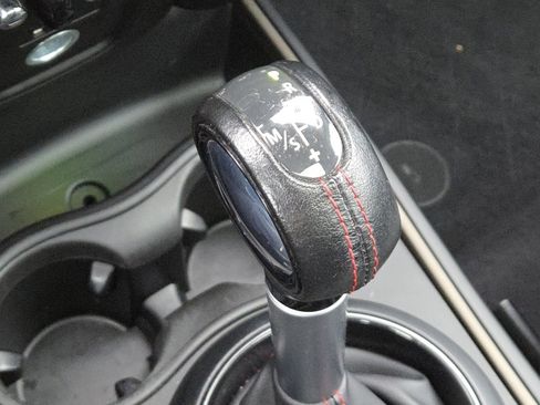 Used 2019 MINI Cooper Countryman S w/ Premium Package image 27