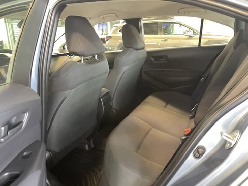 Used 2022 Toyota Corolla LE image 17