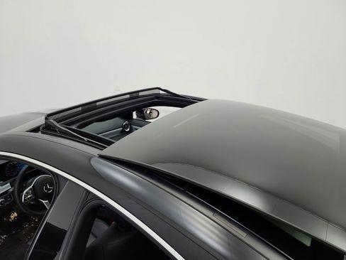 Used 2022 Mercedes-Benz CLA 250 image 11