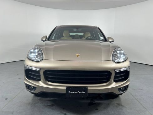 Used 2016 Porsche Cayenne AWD/4WD image 10