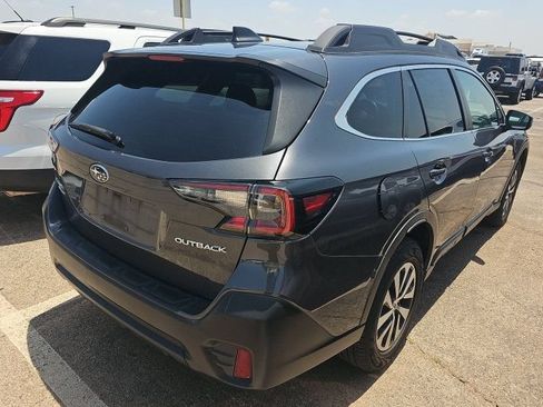 Used 2022 Subaru Outback Premium AWD/4WD image 3