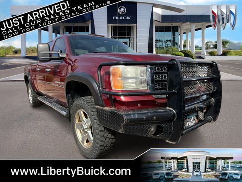 Used 2014 GMC Sierra 2500 Denali w/ Suspension Package, Off-Road image 1