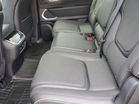 New 2026 INFINITI QX80 Luxe image 22