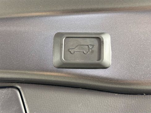 Certified 2025 Toyota RAV4 XLE Premium FWD image 40