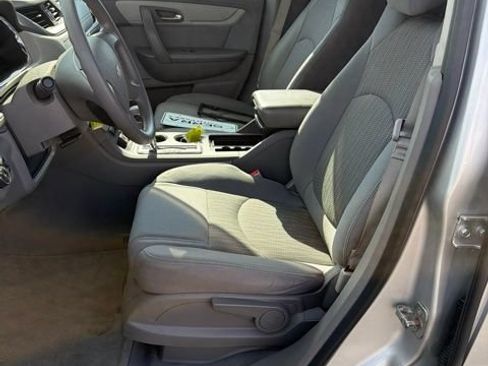 Used 2016 Chevrolet Traverse LS FWD image 5