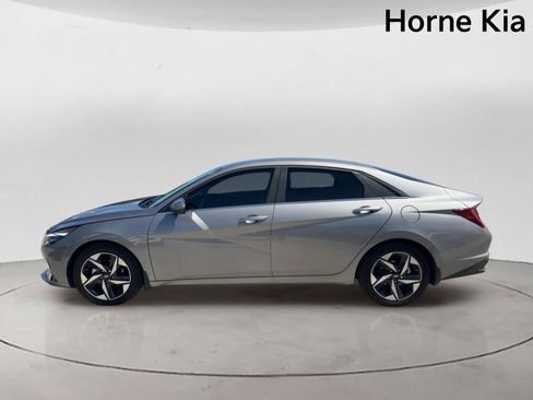 Used 2023 Hyundai Elantra Limited FWD image 6