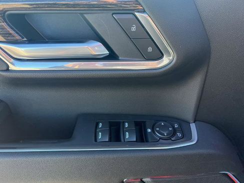 New 2026 GMC Sierra 1500 Elevation image 14