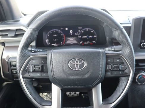 Used 2024 Toyota Tacoma TRD Sport image 17