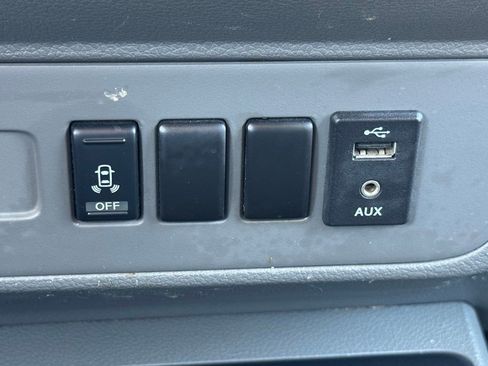 Used 2015 Nissan NV 2500 SL w/ Technology Package image 25