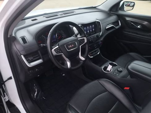 Used 2023 GMC Terrain SLT FWD image 9
