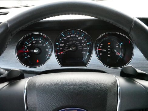 Used 2011 Ford Taurus SEL w/ 201A Rapid Spec Order Code image 21